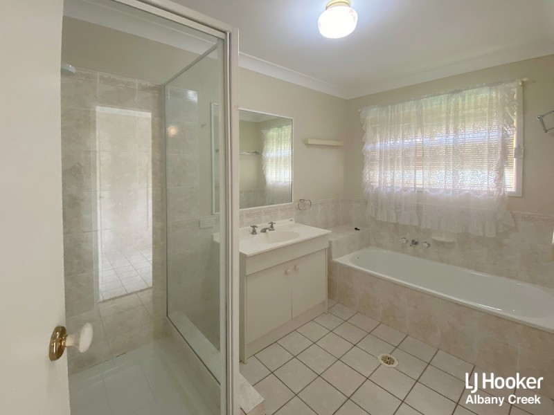 11 Glenlyon Court, Albany Creek QLD 4035