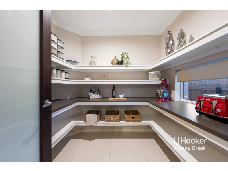 7 Sunbeam Court, Eatons Hill QLD 4037
