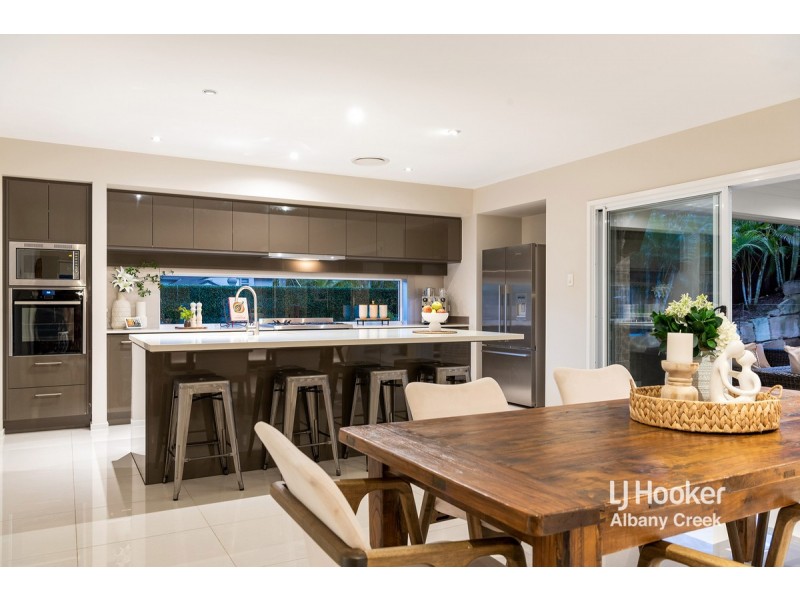 7 Sunbeam Court, Eatons Hill QLD 4037
