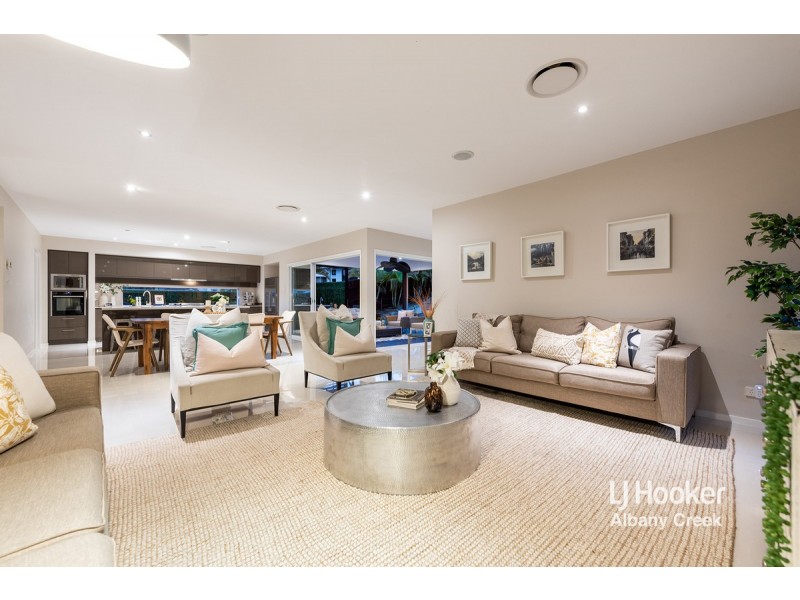 7 Sunbeam Court, Eatons Hill QLD 4037