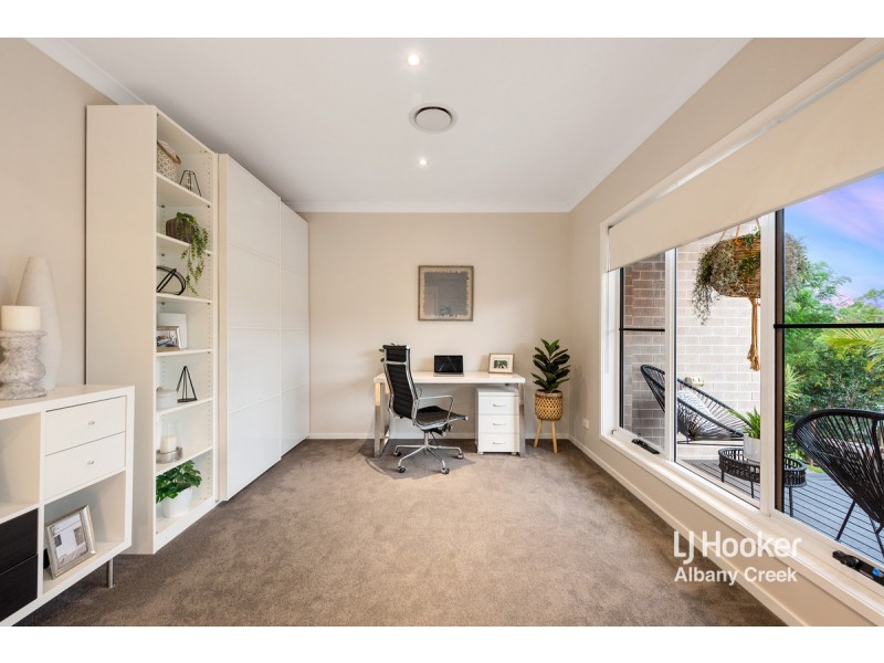 7 Sunbeam Court, Eatons Hill QLD 4037