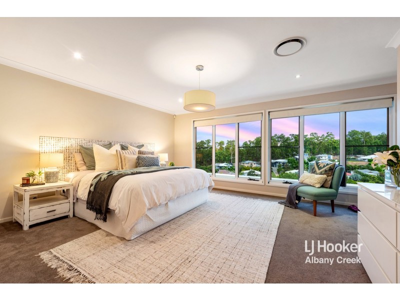 7 Sunbeam Court, Eatons Hill QLD 4037