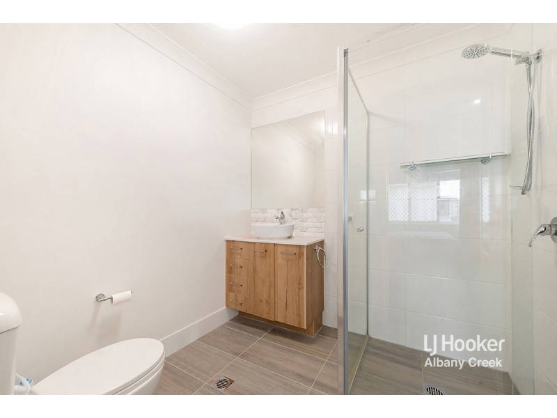 30/30 Creekside Terrace Albany Creek, Albany Creek QLD 4035