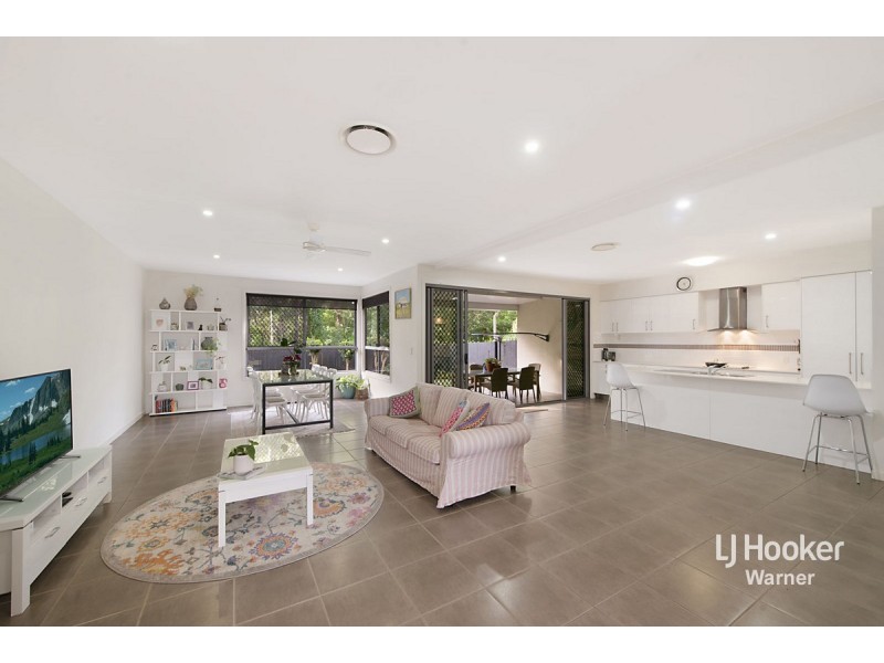 4/7 Charlie Close, Warner QLD 4500