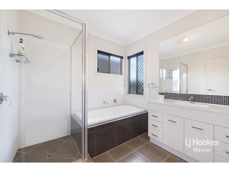 4/7 Charlie Close, Warner QLD 4500