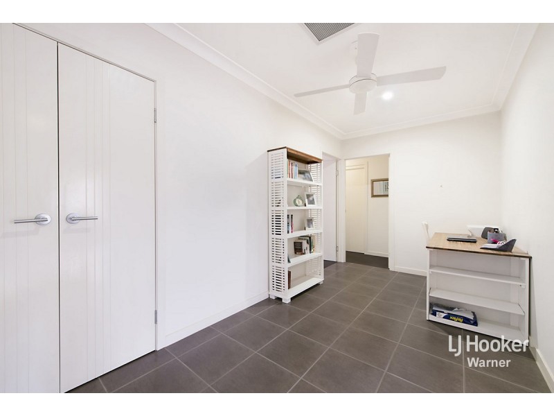 4/7 Charlie Close, Warner QLD 4500
