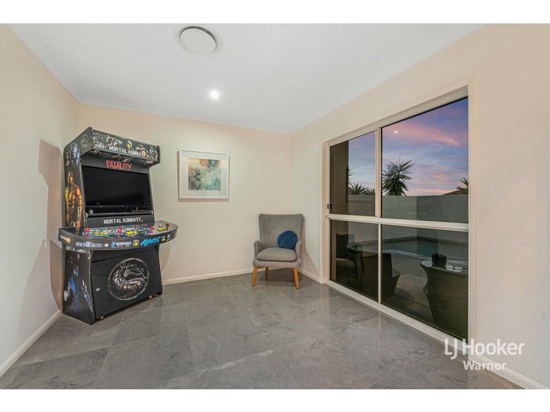 18 Ballyalla Crescent, Warner QLD 4500