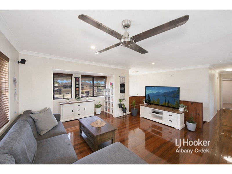 24 Leitchs Road South, Albany Creek QLD 4035