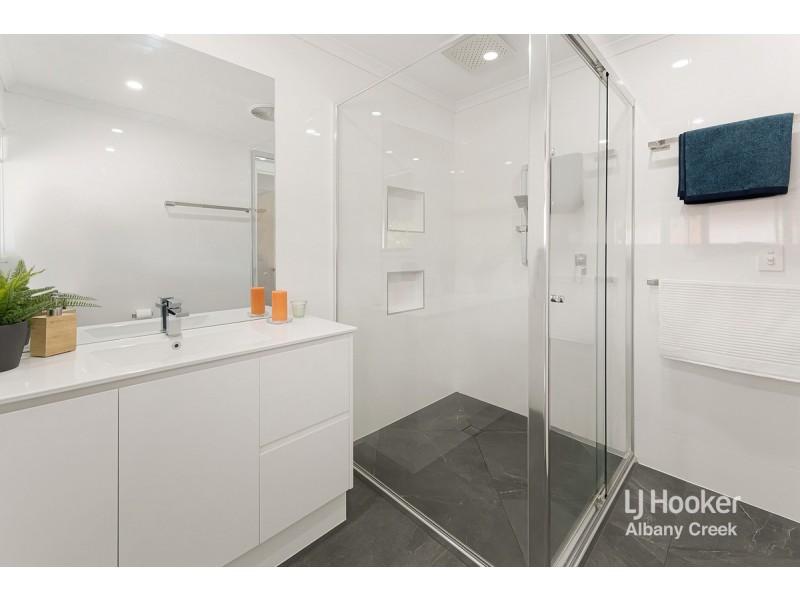 9 Sovereign Avenue, Bray Park QLD 4500