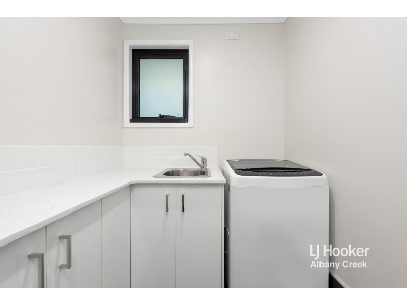 125 Saraband Drive, Eatons Hill QLD 4037