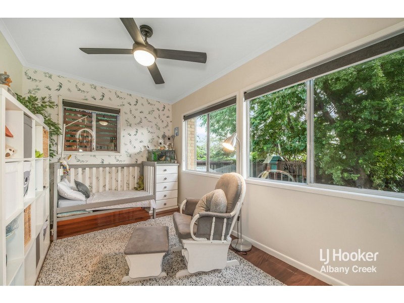 9 Mona Vale Way, Petrie QLD 4502