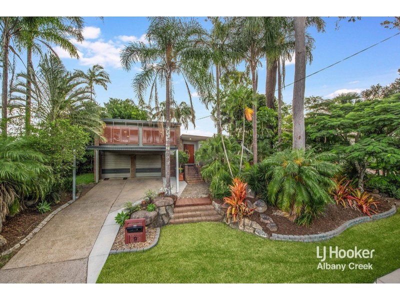 9 Mona Vale Way, Petrie QLD 4502