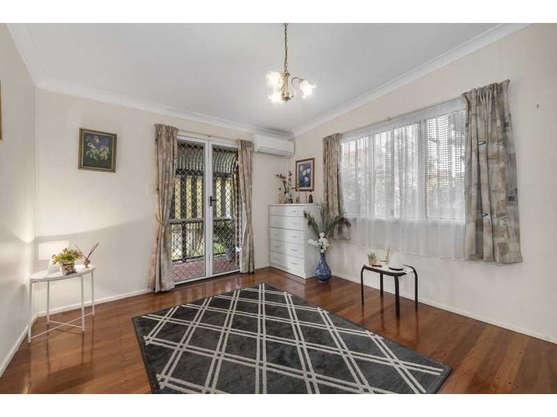 13 Ferguson Street, Albany Creek QLD 4035