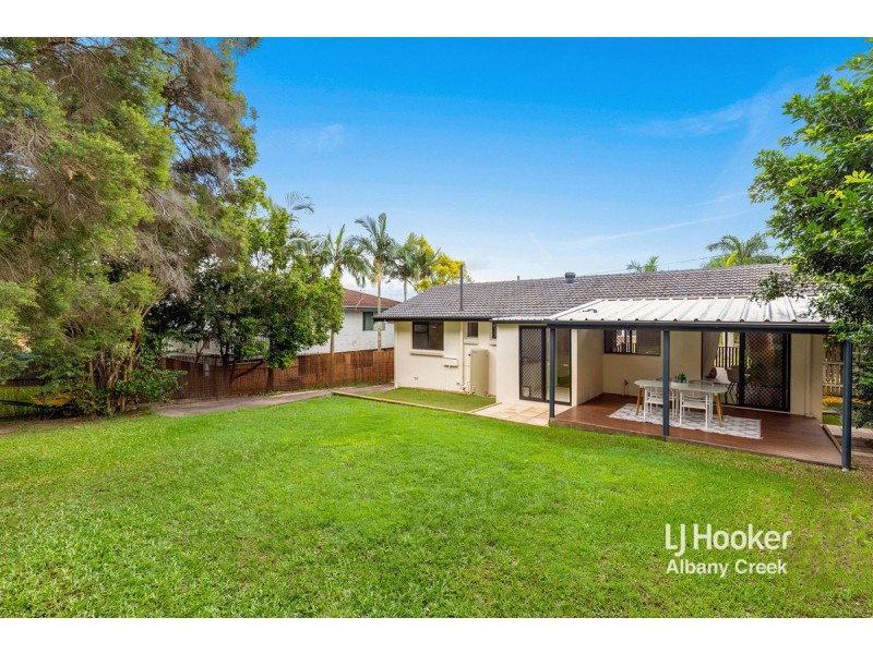 8 Flockton Street, Stafford Heights QLD 4053