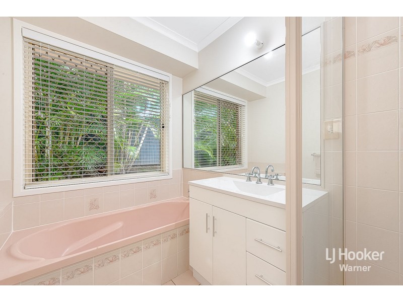 6 Markwell Court, Petrie QLD 4502