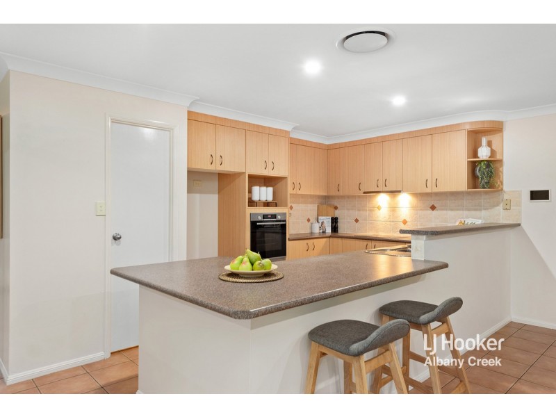 8 Kosta Place, Albany Creek QLD 4035