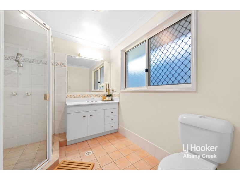 8 Kosta Place, Albany Creek QLD 4035