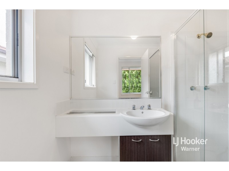 4/350 Leitchs Road, Brendale QLD 4500