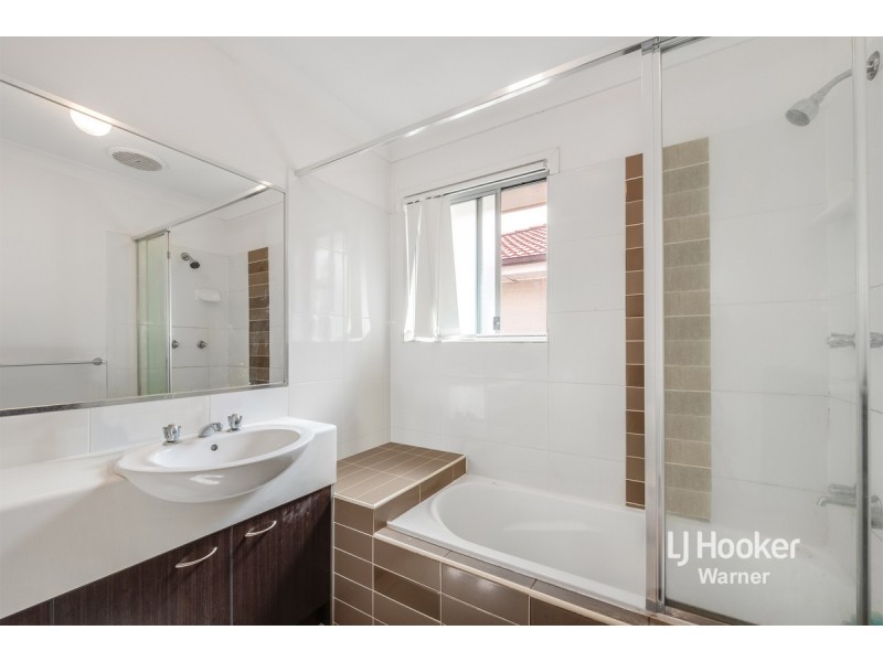 4/350 Leitchs Road, Brendale QLD 4500