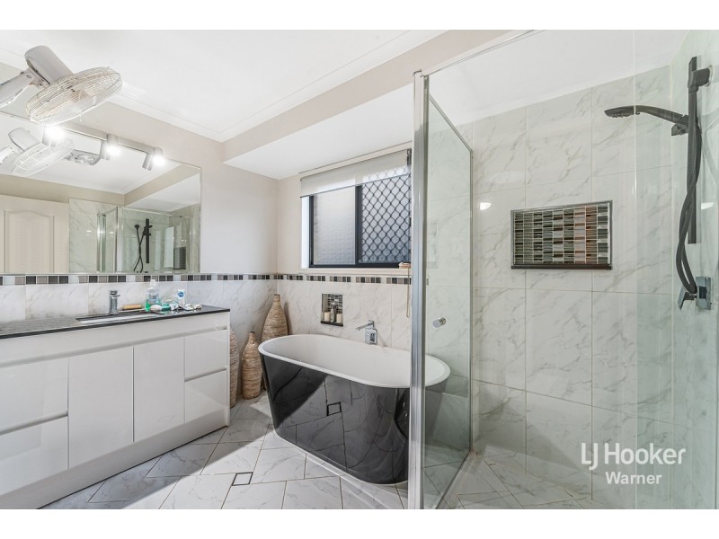 16 Brigadoon Crescent, Eatons Hill QLD 4037