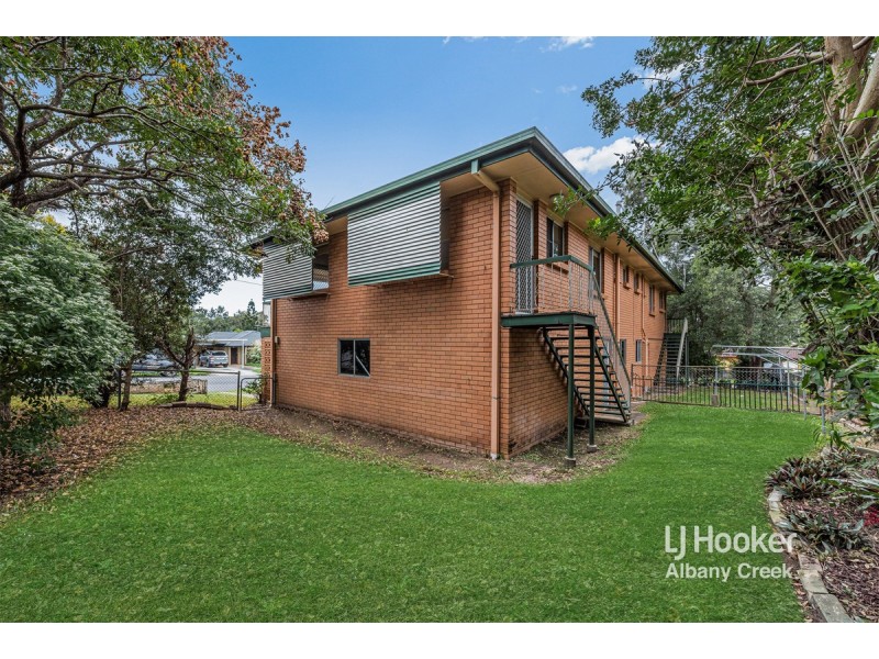 1 & 2/10 Windemere Road, Albany Creek QLD 4035