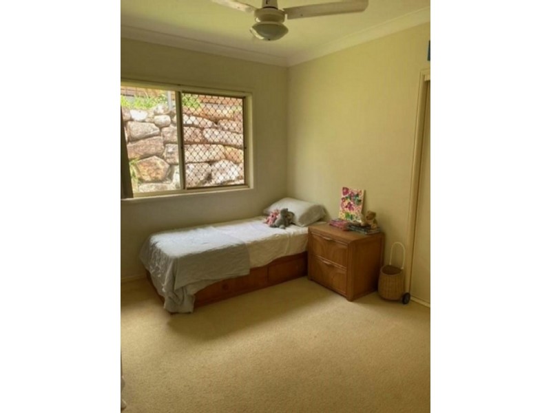 33 Pettys Road, Everton Hills QLD 4053