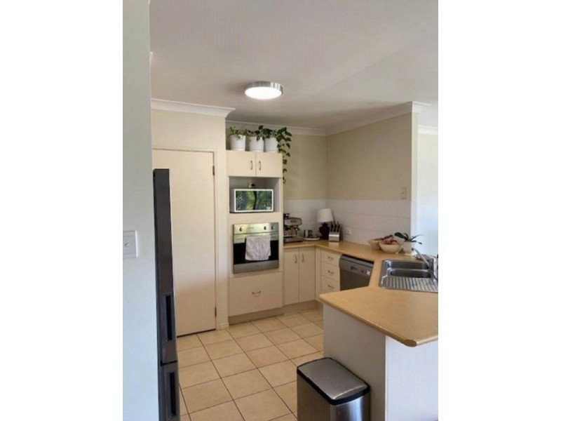 33 Pettys Road, Everton Hills QLD 4053