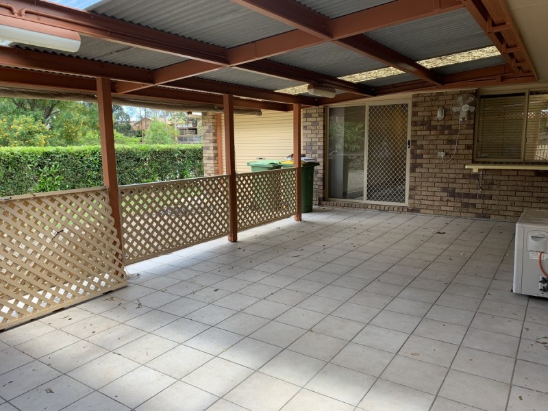 2 Elwood Court, Eatons Hill QLD 4037