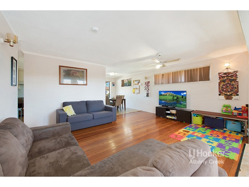 3 Lawn Street, Albany Creek QLD 4035