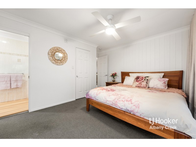 11 Peace Court, Eatons Hill QLD 4037