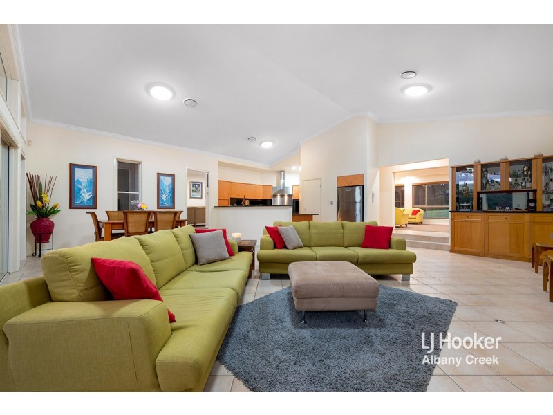 7 Forest Road, Cashmere QLD 4500