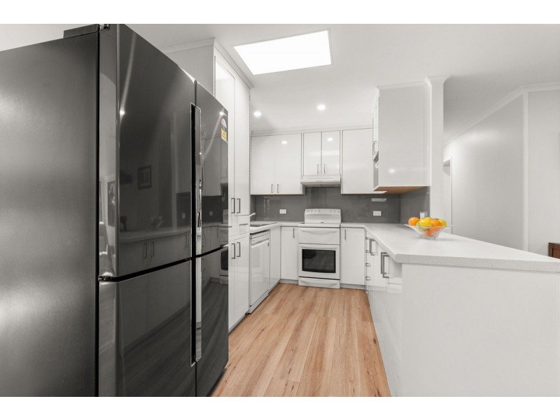 24 Seligan Street, Albany Creek QLD 4035