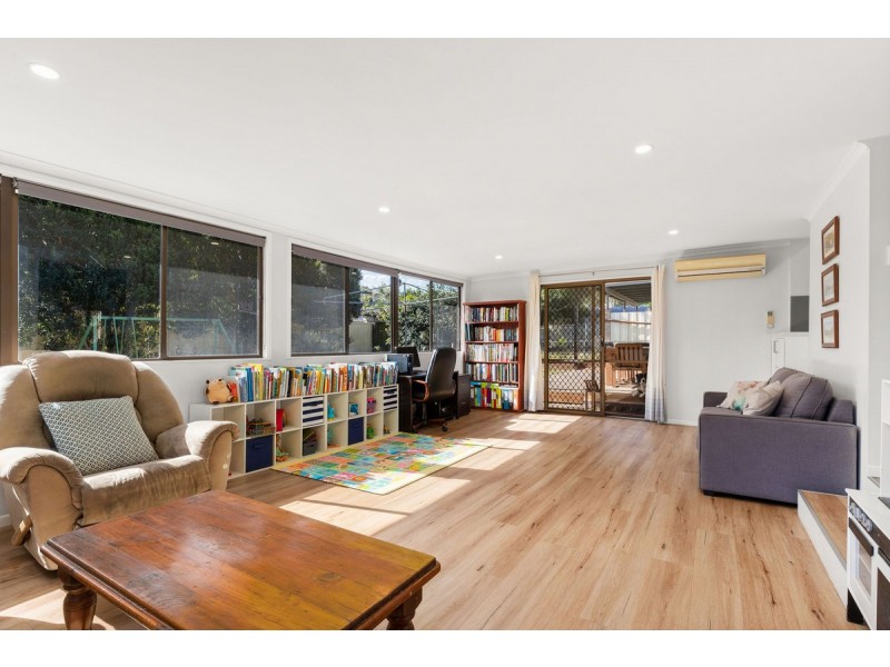 24 Seligan Street, Albany Creek QLD 4035