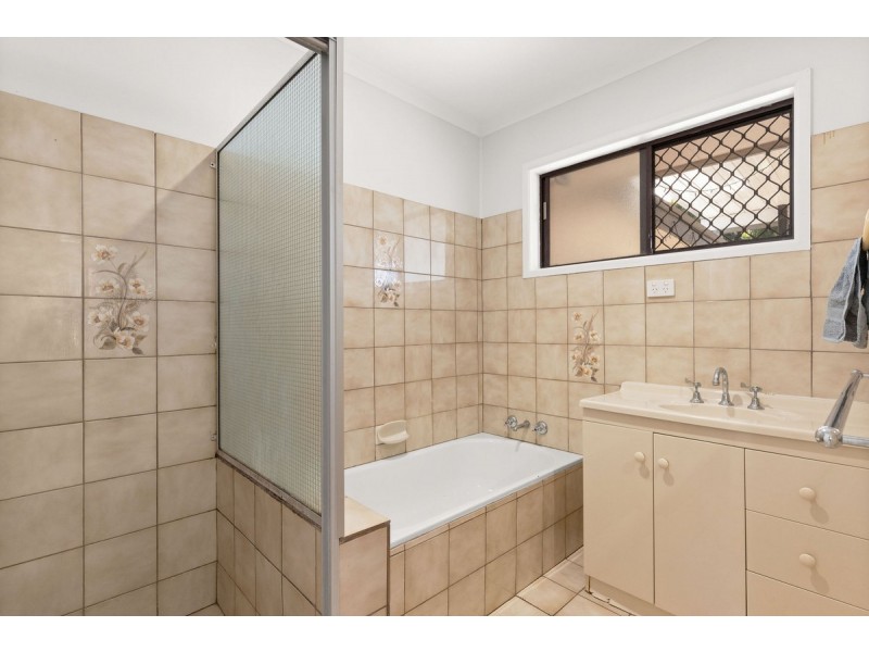 24 Seligan Street, Albany Creek QLD 4035