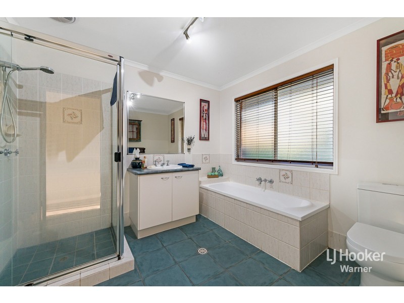 9 Eucalypt Court, Warner QLD 4500