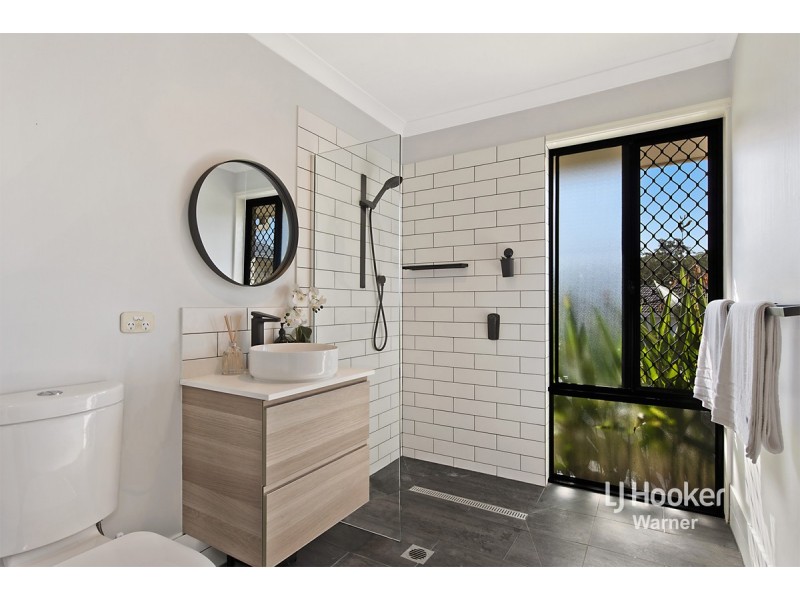 12 Charles Court, Joyner QLD 4500