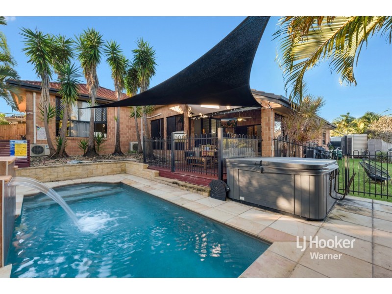 15 Valencia Court, Eatons Hill QLD 4037