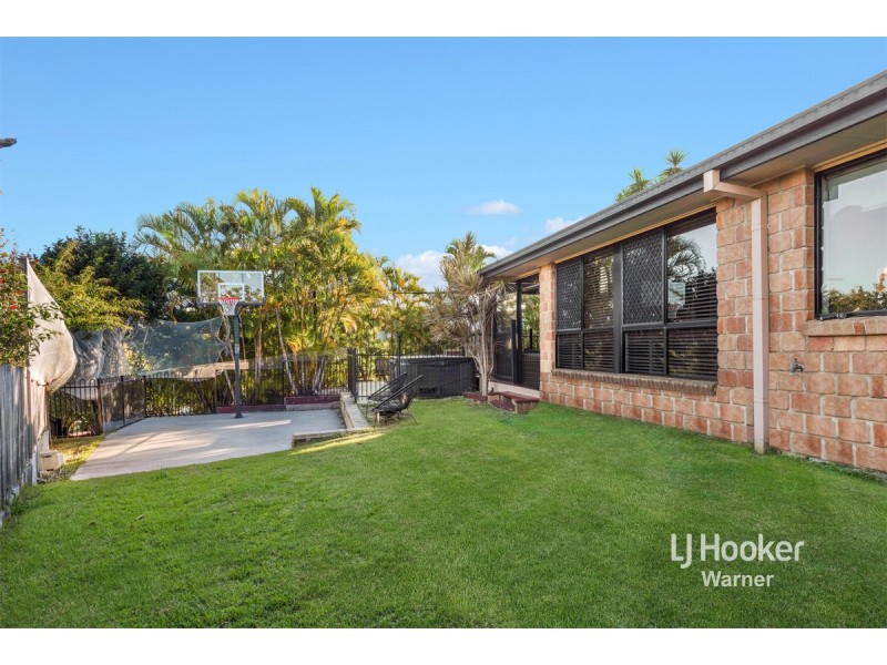 15 Valencia Court, Eatons Hill QLD 4037