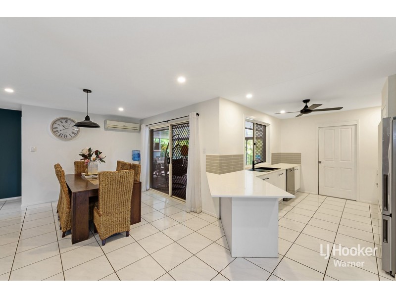 32 Blue Mountain Crescent, Warner QLD 4500