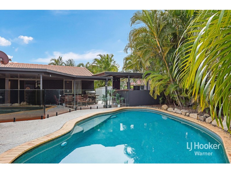32 Blue Mountain Crescent, Warner QLD 4500