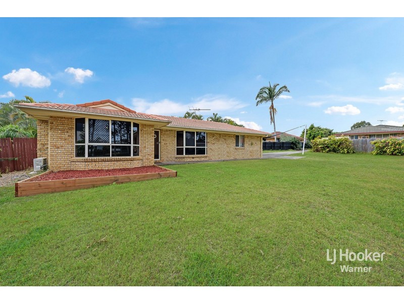 32 Blue Mountain Crescent, Warner QLD 4500
