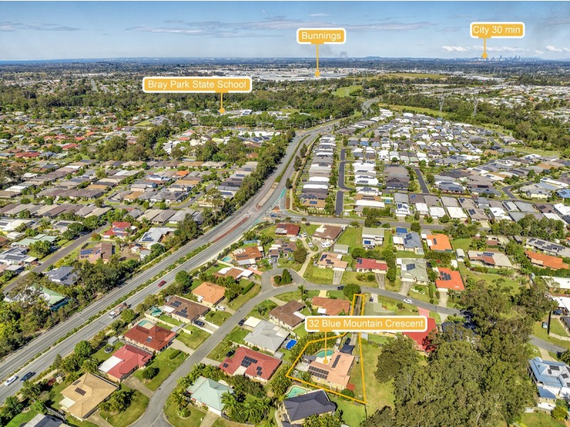 32 Blue Mountain Crescent, Warner QLD 4500