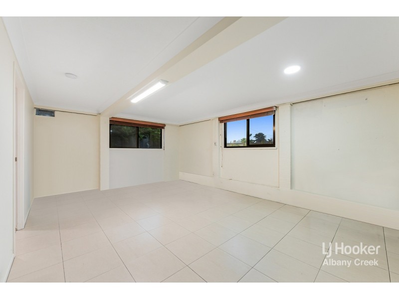 6 Leitchs Road South, Albany Creek QLD 4035