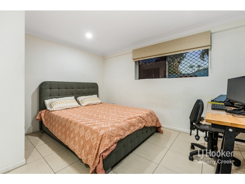 6 Leitchs Road South, Albany Creek QLD 4035