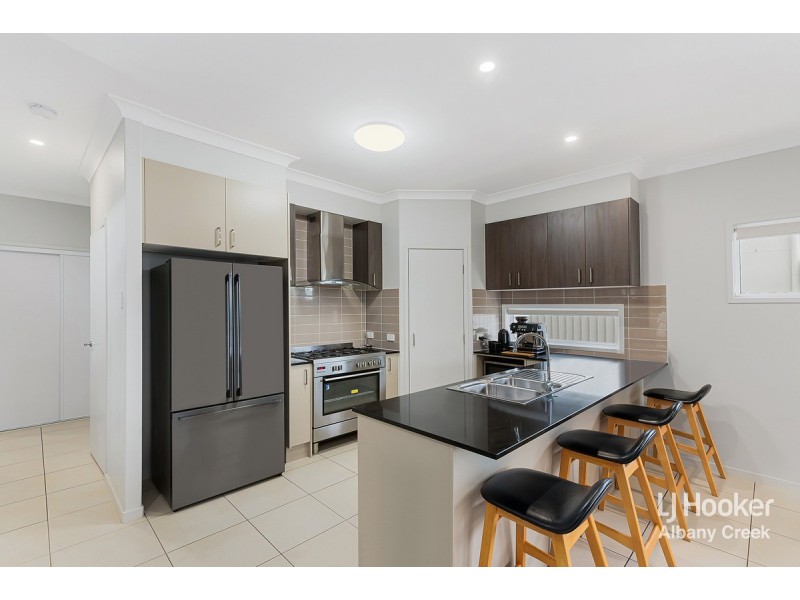 10 Aldritt Place, Bridgeman Downs QLD 4035