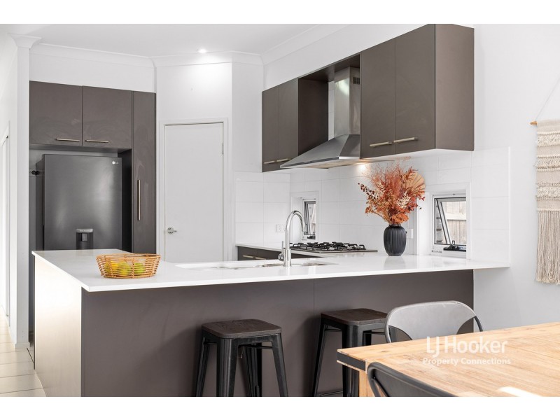 2B Melia Court, Eatons Hill QLD 4037