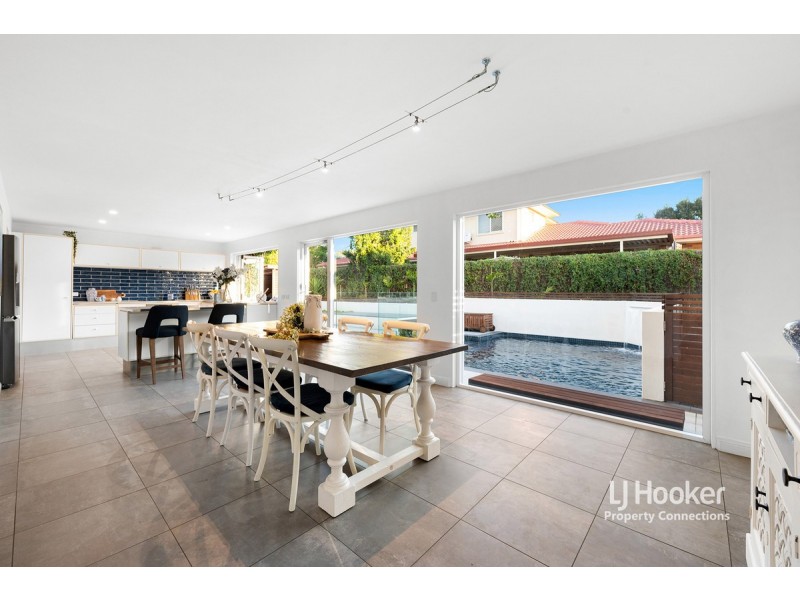 5 Fulmar Court, Albany Creek QLD 4035