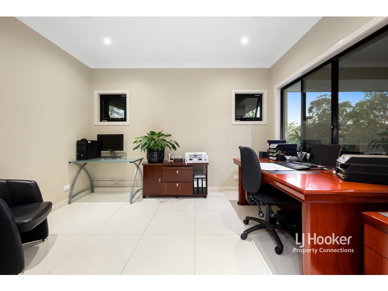 40 Montego Court, Eatons Hill QLD 4037