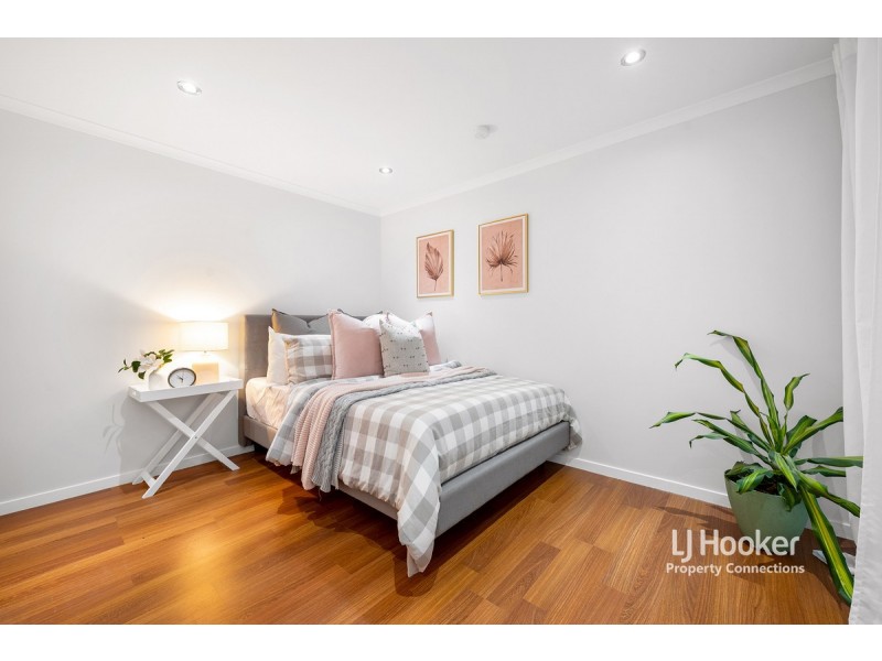 4 Leto Court, Eatons Hill QLD 4037