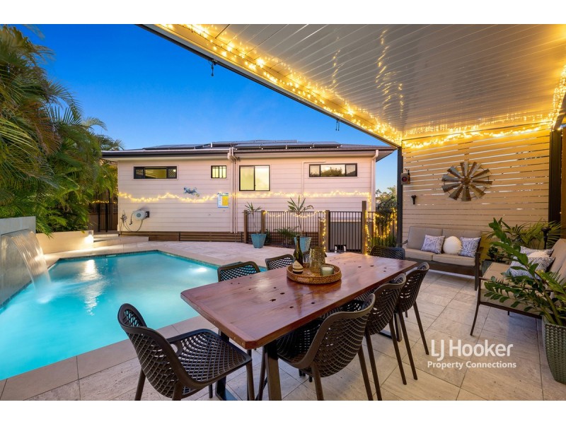 6 Fidelio Court, Eatons Hill QLD 4037